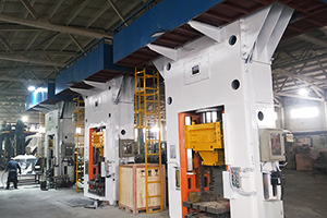 伺服螺旋壓力機(jī) 伺服螺旋壓力機(jī)